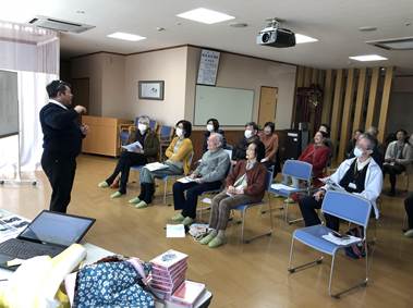 川畑講師の話し上手に思わず笑みがこぼれる和気あいあいの雰囲気