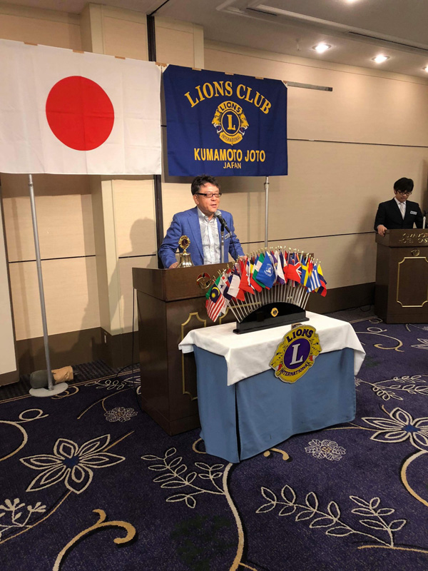 写真1 卓話をしている筆者